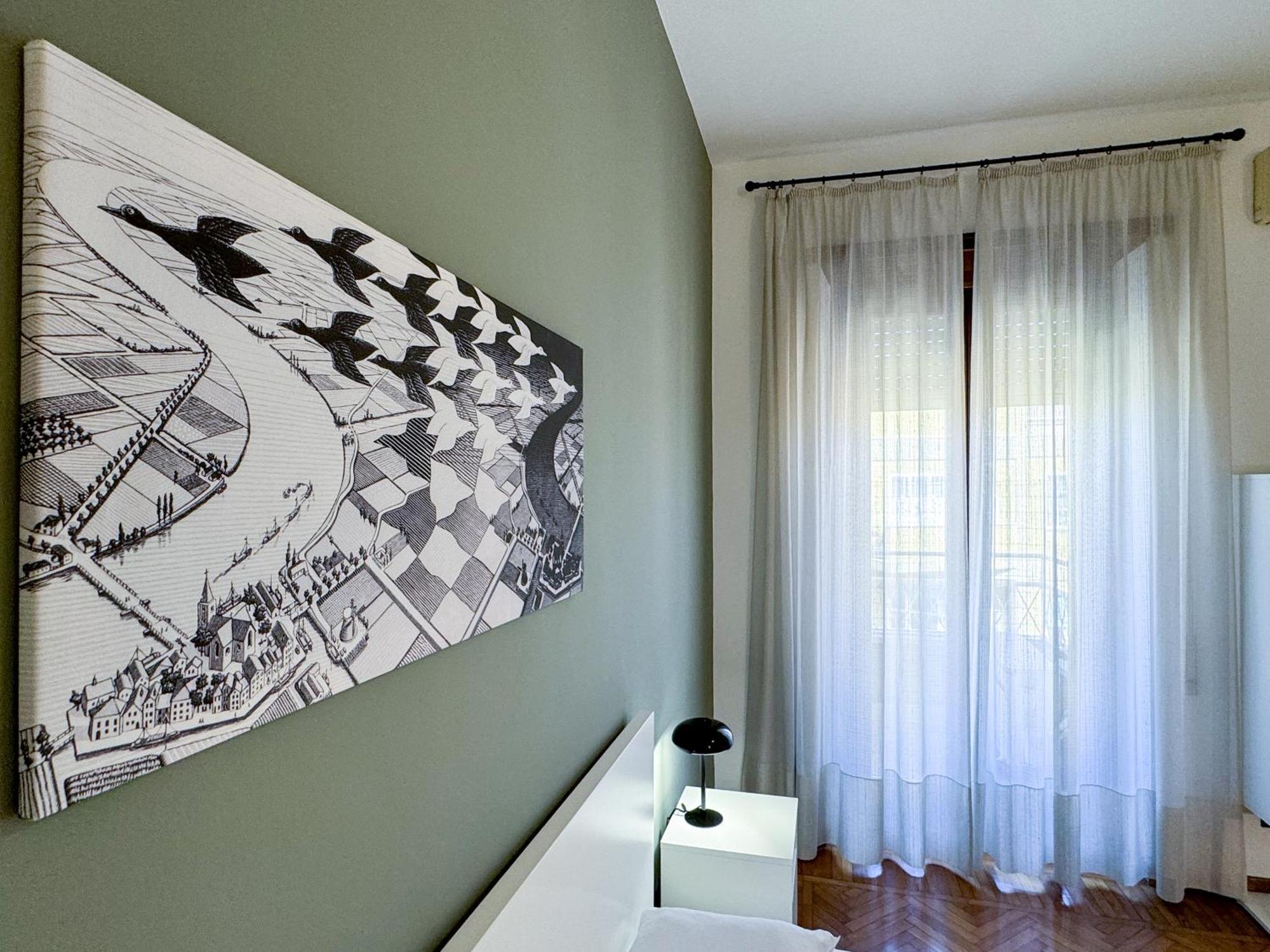 Escher's Penthouse On Nomentana Apartment *