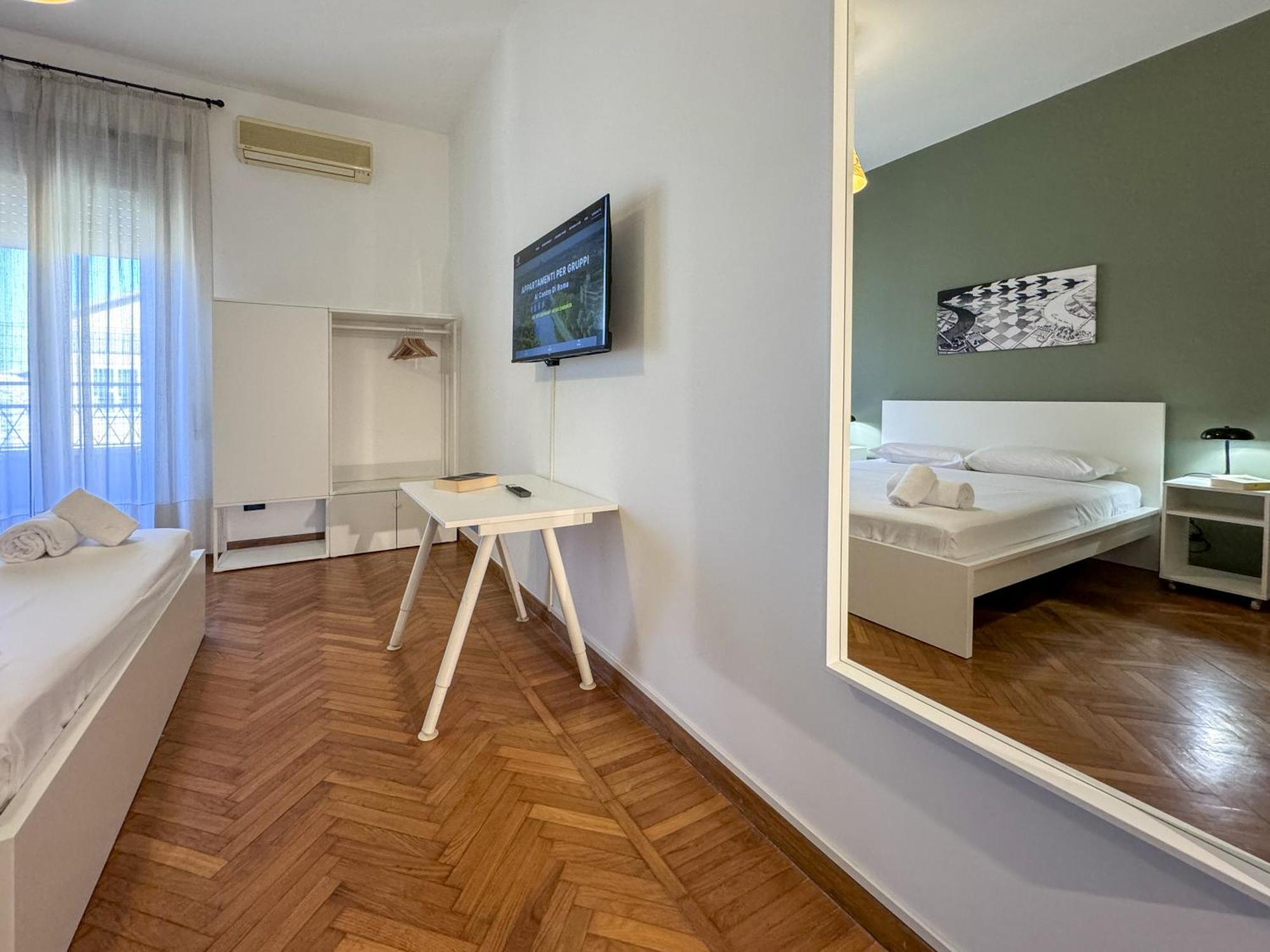Escher's Penthouse On Nomentana Apartment Rome